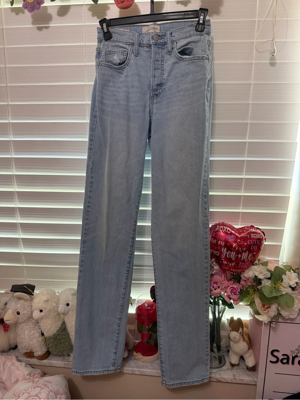 Women’s Universal Thread High Rise 90s Straight Jeans
